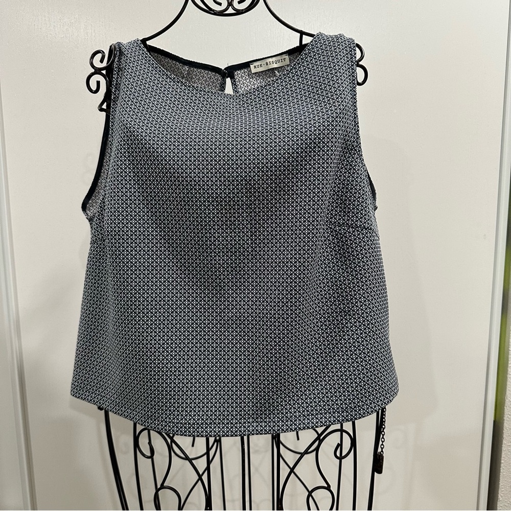 Black and White Sleeveless Top